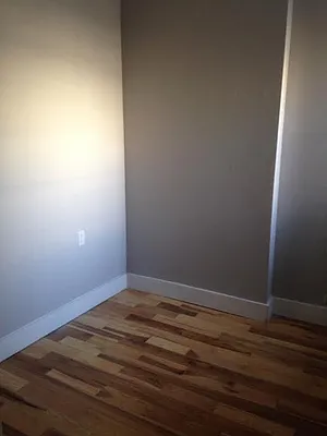 Rented by Manhattan Management LLC | media 21