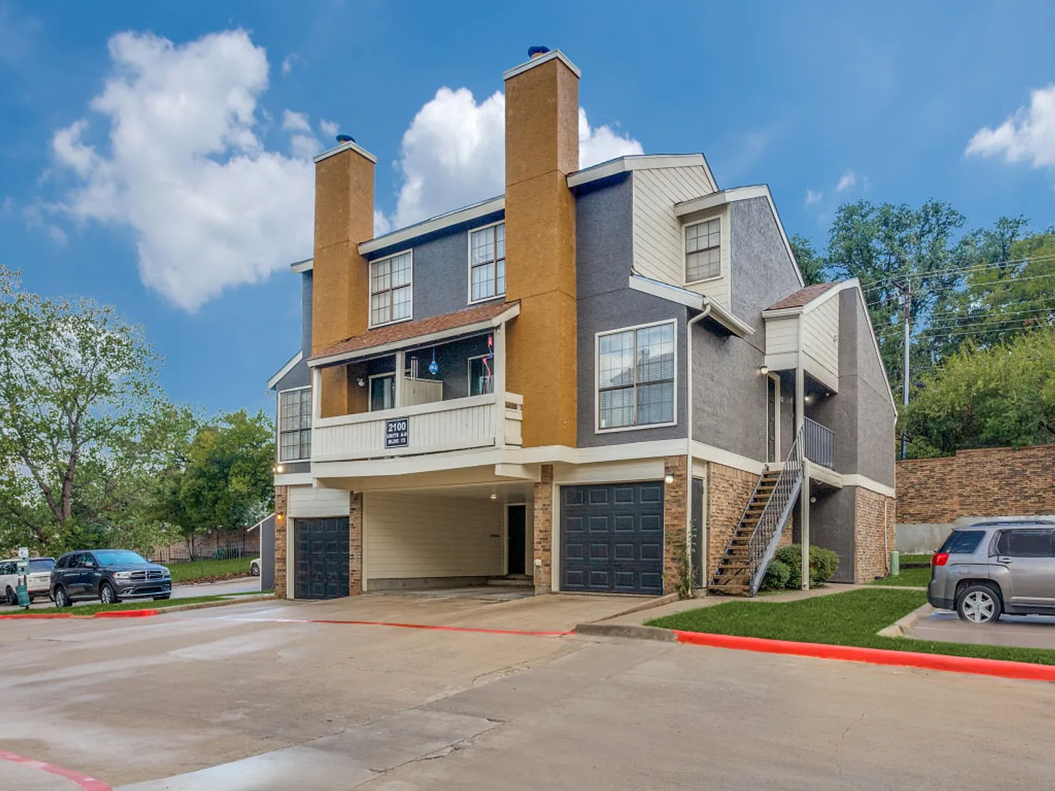 Ridgmar Townhomes 168 LLC — Photo 2