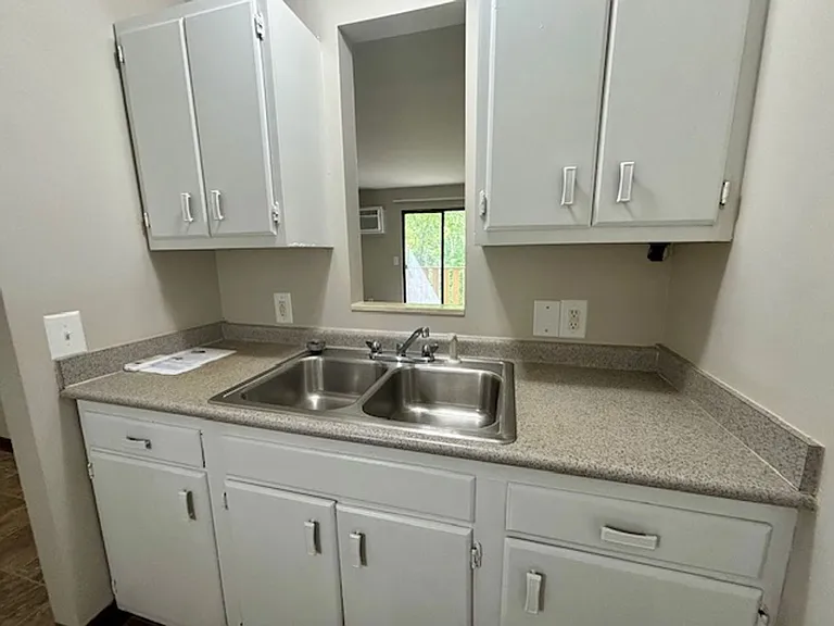 Oak Valley Apartments — Photo 77