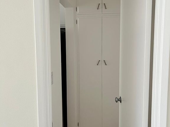 5th image of 1330 California Ave APT 202