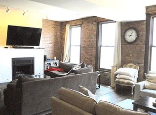 1330 W Madison St #3, Chicago, IL 60607