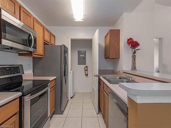 4th image of 14895 Pleasant Bay Ln #201