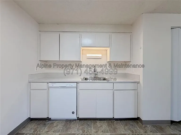 17890 SW Alexander St #2 — Photo 2