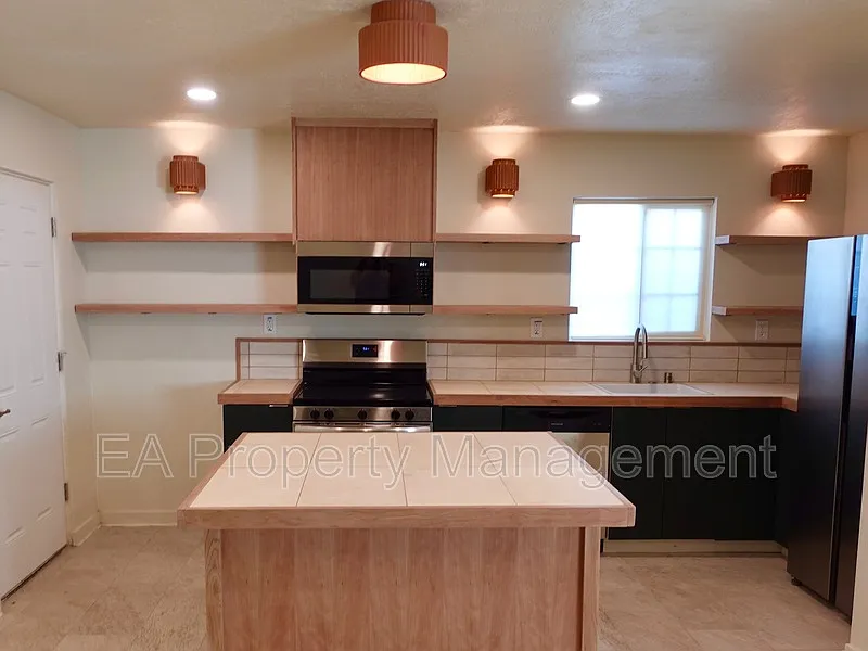 2613 San Pablo St NE #CASITA