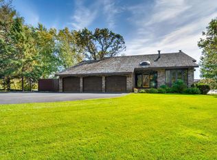 2016 Otter Lake Dr, Lino Lakes, MN 55110