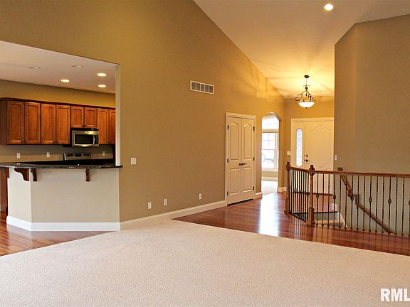 5th image of 7510 N Walnut Bend Dr