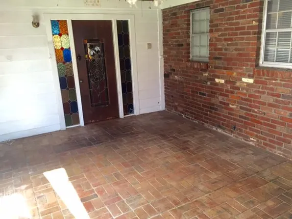 806 Cherry Ln, West Memphis, AR 72301