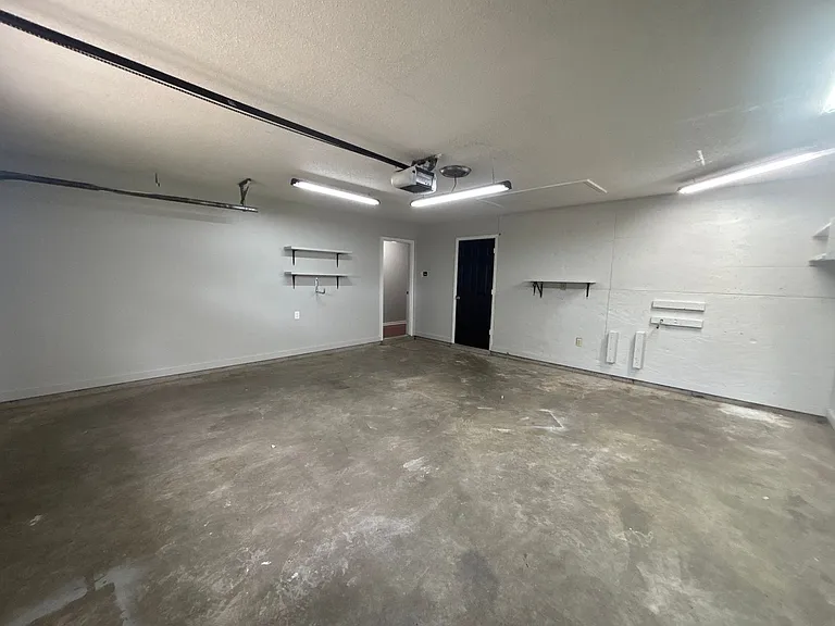 2573 Laurelcrest Dr — Photo 24