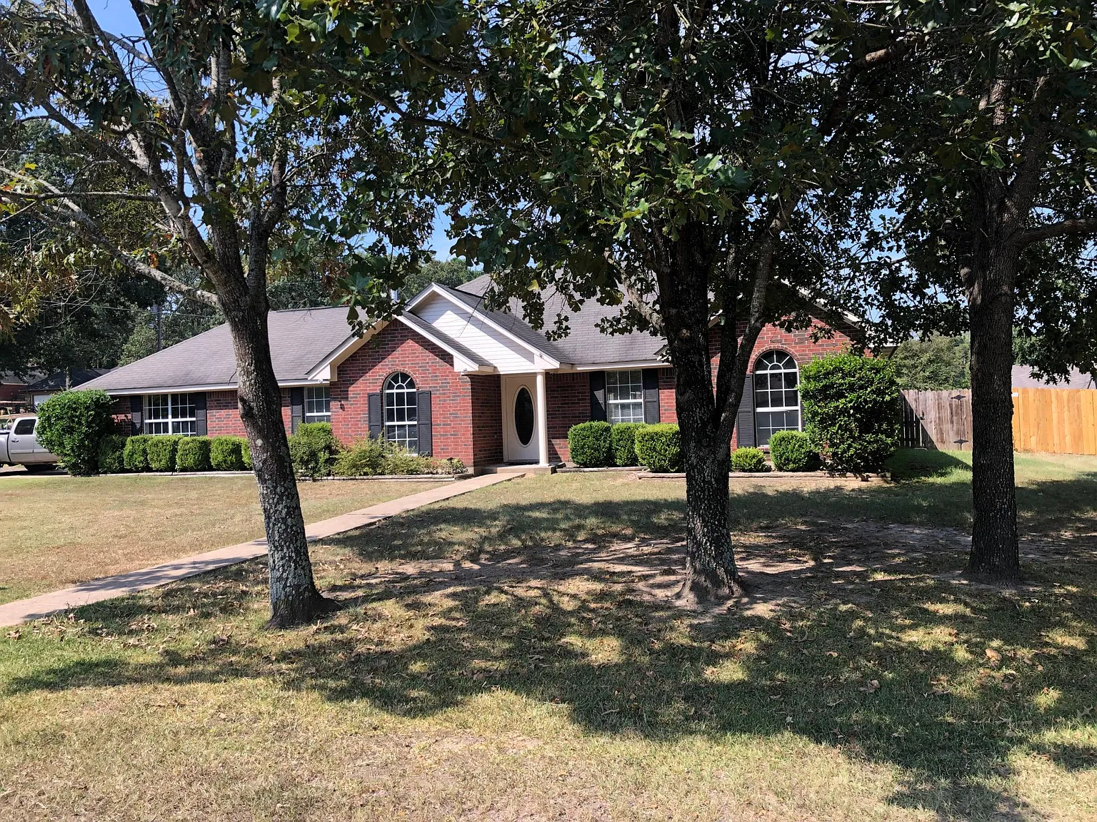 3 bed, 1696 sqft, $1,725 — Photo 4