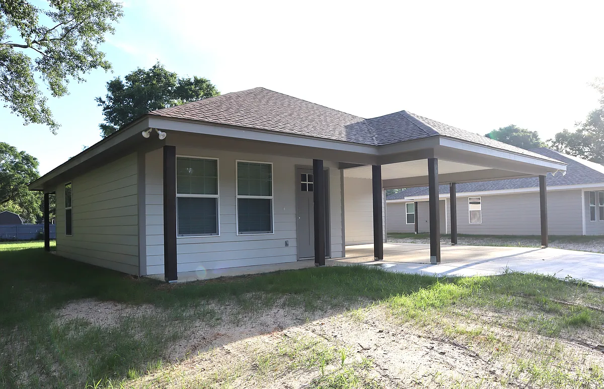 Building Photo - 304 2nd Ave