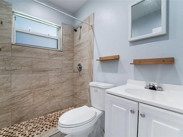 22300 SW 117th Ave #4 — Photo 10
