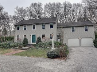 410 Spring Valley Dr, East Greenwich, RI 02818