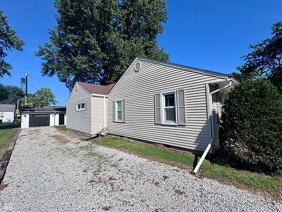 3rd image of 606 Jackson St