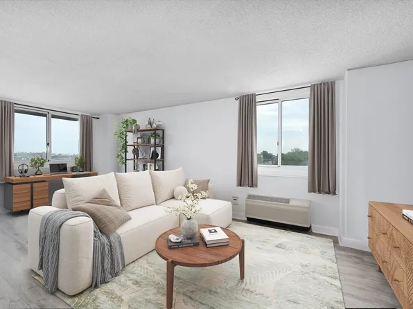 100 Manhattan Ave APT 817, Union City, NJ 07087