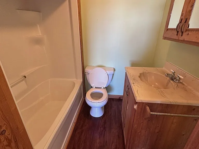 12 Saint David St N #6 — Photo 4