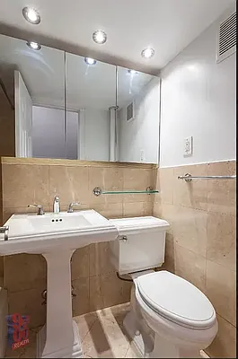 Rented by REAL New York | media 5