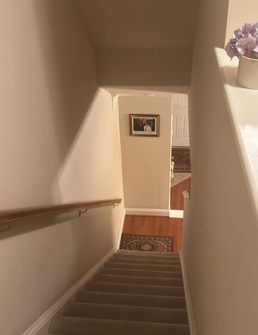 2 bed, 400 sqft, $2,300 — Photo 2