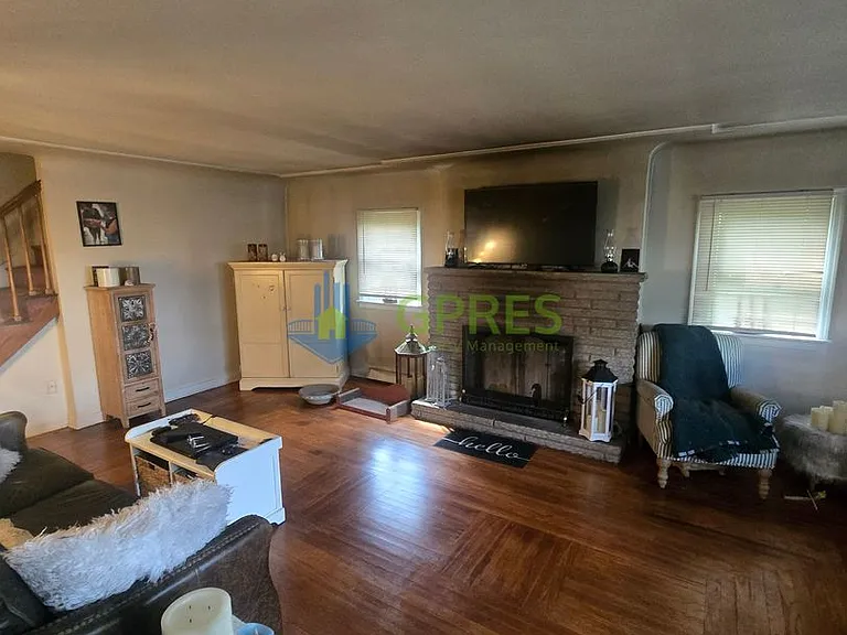 417 Vogel Dr — Photo 3