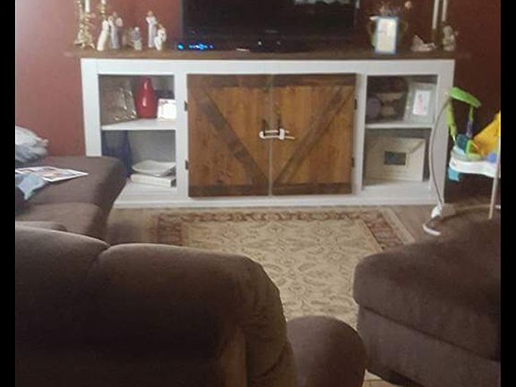 4th image of 451 Crestmont Cir