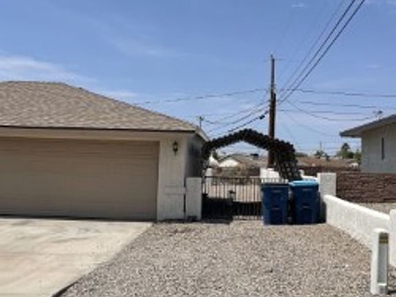 2nd image of 3505 Mockingbird Dr