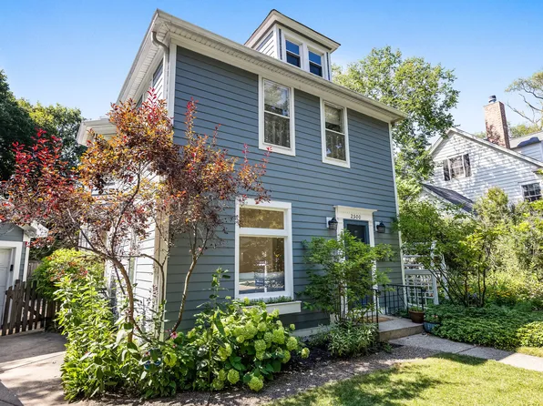 2500 Pioneer Rd, Evanston, IL 60201