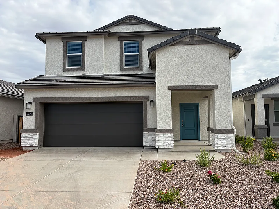 2761 W Sheppard Ave