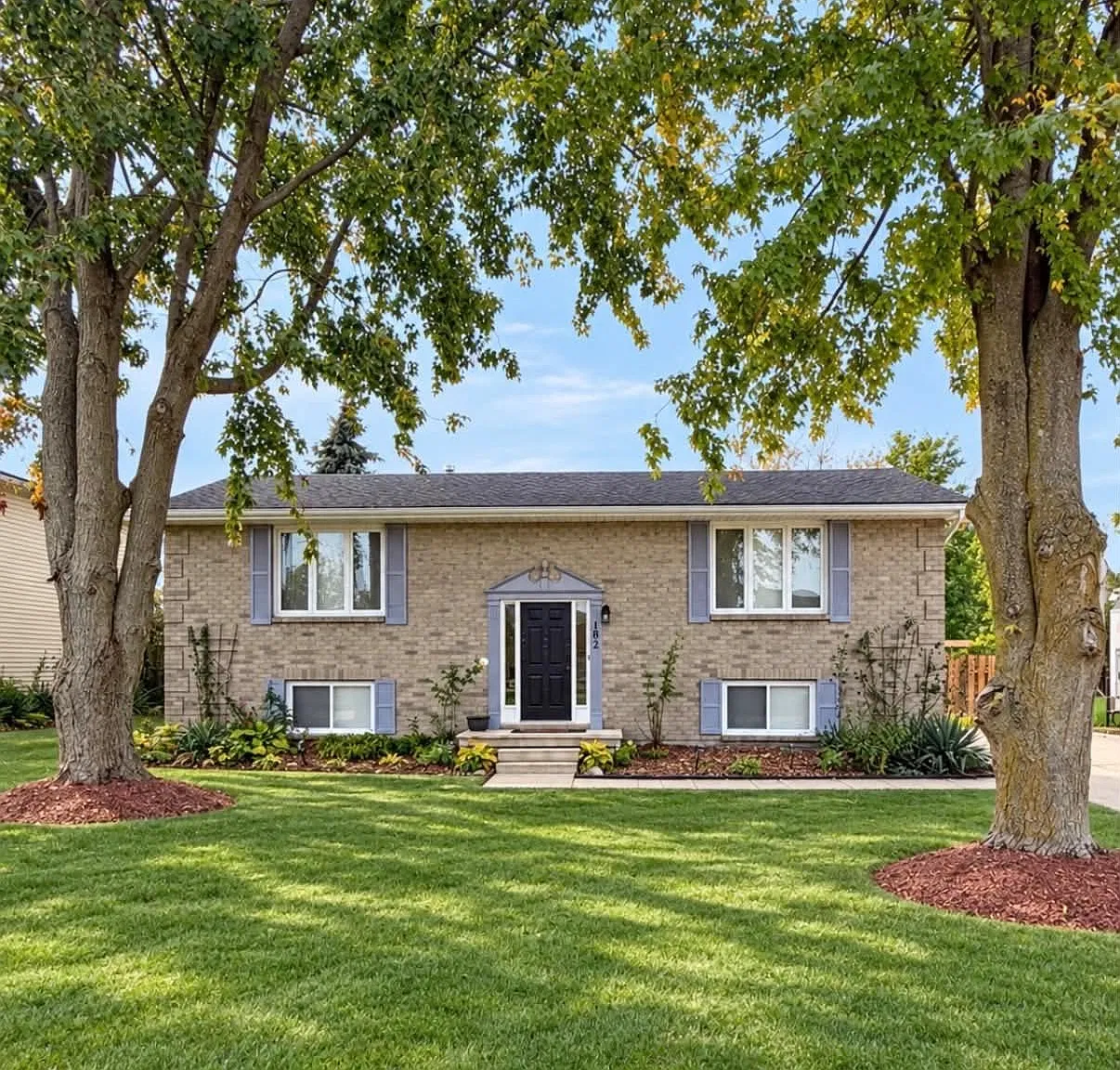 3 bed, $2,800 — Photo 1