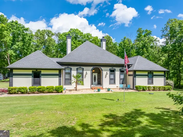 1198 Lakeshore Dr, Jefferson, GA 30549