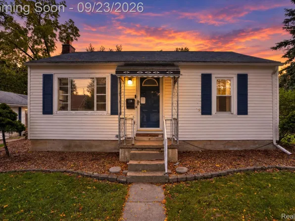 719 Poxson Ave, Lansing, MI 48910