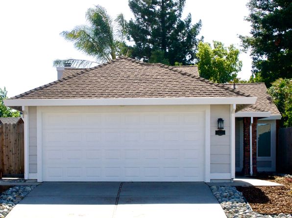 9320 Trenholm Dr, Elk Grove, CA