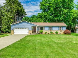 4752 Sherylton Hills Dr, Uniontown, OH 44685