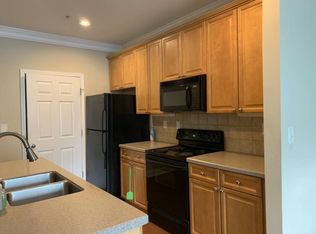 1208 Stratford Cmns, Decatur, GA 30033