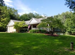3237 S Montcalm Ave, Lowell, MI 49331
