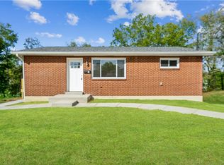 7 Lentz Ct, Irwin, PA
