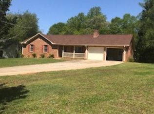 312 Spring Creek Dr, Boiling Springs, SC 29316