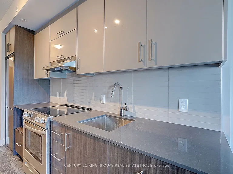 188 Fairview Mall Dr #219 — Photo 33