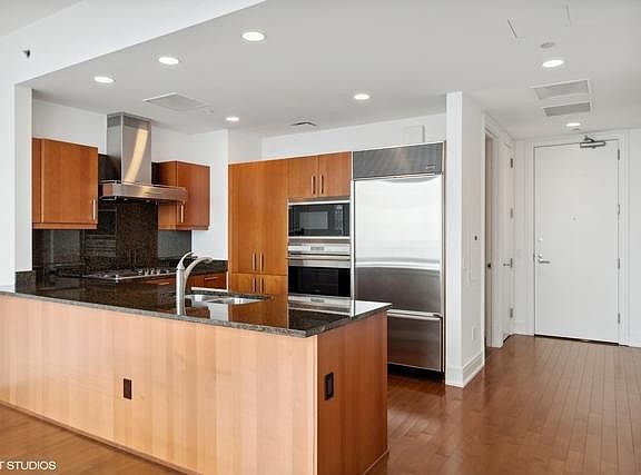 5th image of 401 N Wabash Ave Unit 66F