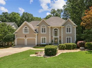 155 Willow Brook Dr, Roswell, GA 30076