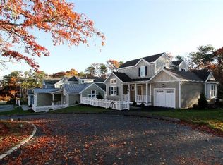 28 Saltwater Cir, Mashpee, MA 02649