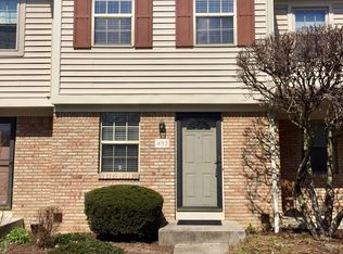 493 Foxtrail Cir W, Westerville, OH 43081