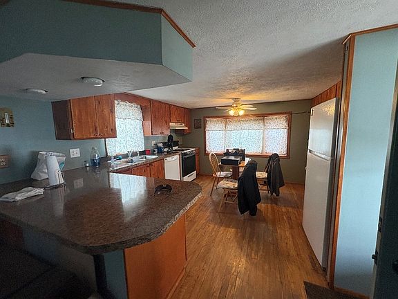 2nd image of 20535 Rosedale Dr #413