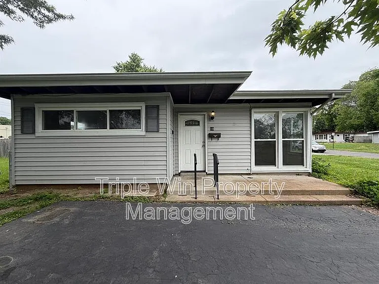 10 Saint Celeste Dr — Photo 1