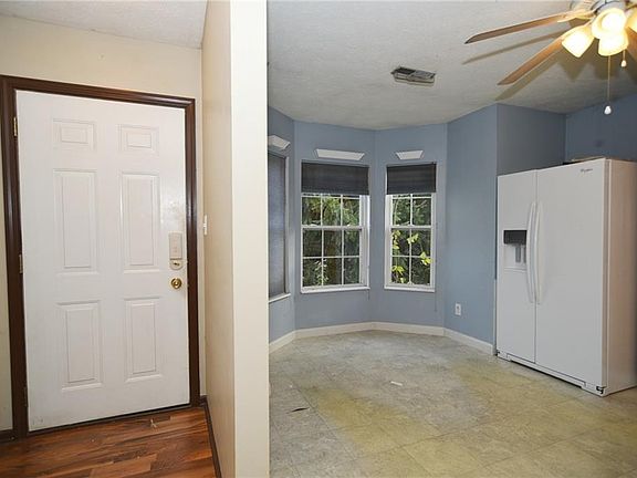 3rd image of 10645 Revere Ln