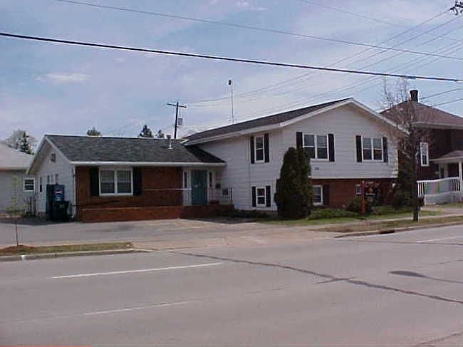 2nd image of 1015 6th St