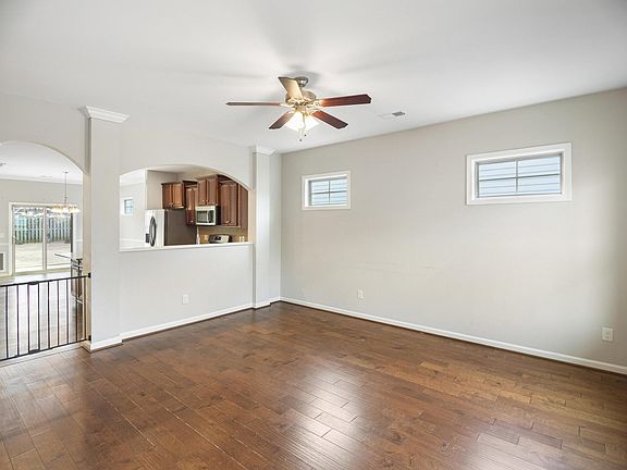 3rd image of 175 Kirkwood Dr