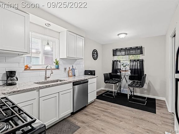2nd image of 24760 Ross Dr