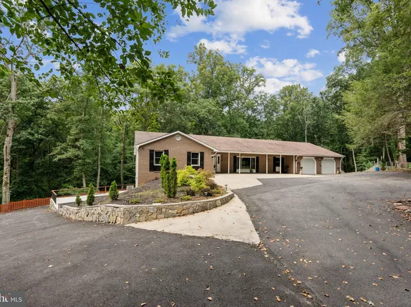 8304 Mariner Ct, Gaithersburg, MD 20882