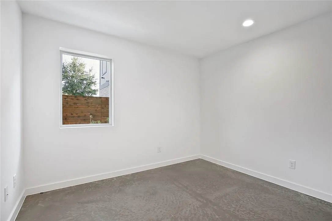 2 bed, 2.5 bath, 1550 sqft, $2,800 — Photo 4