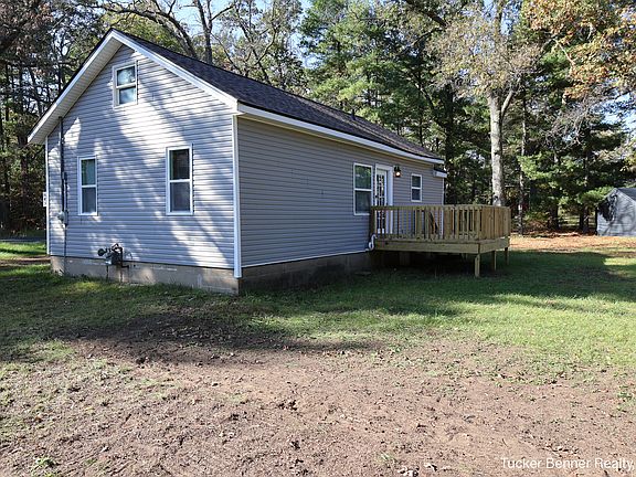 3rd image of 538 E White Lake Dr