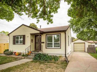669 11th Ave, Columbus, NE 68601